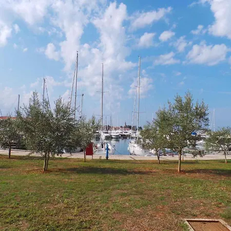 In Novigrad/istrien 31220 * Новиград